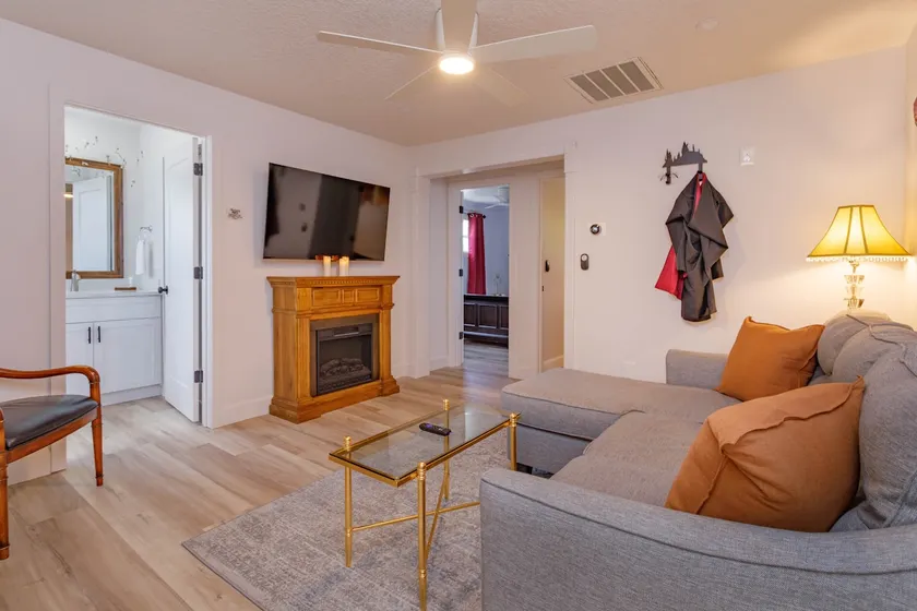 Harry Potter Themed Home, 7 mins from Universal - Image 1