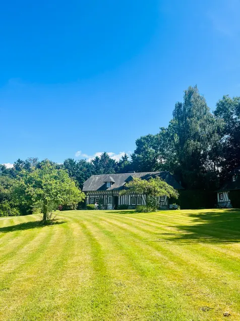 Splendid Charming Farmhouse - Idylliq Collection - Image 1
