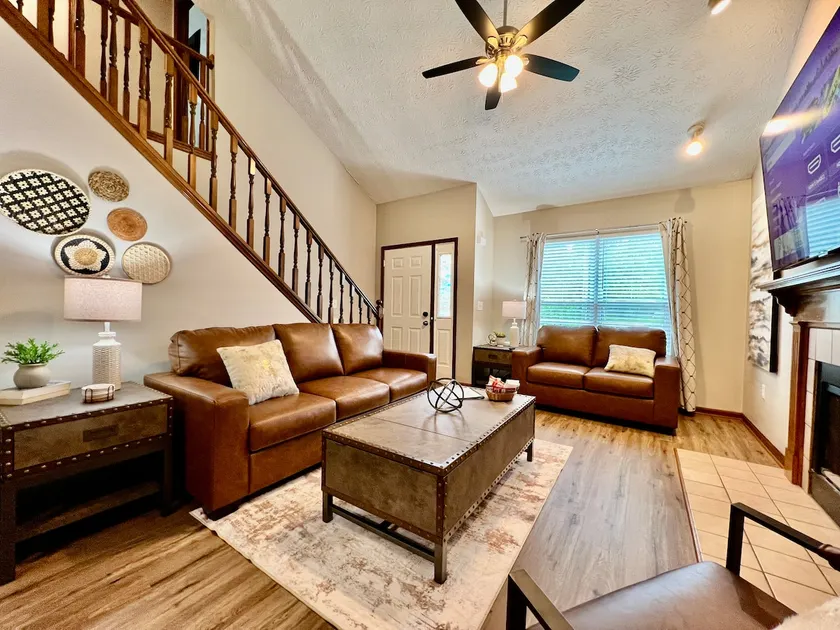 Newly Remodeled Charming home Liberty Twp. - Image 1