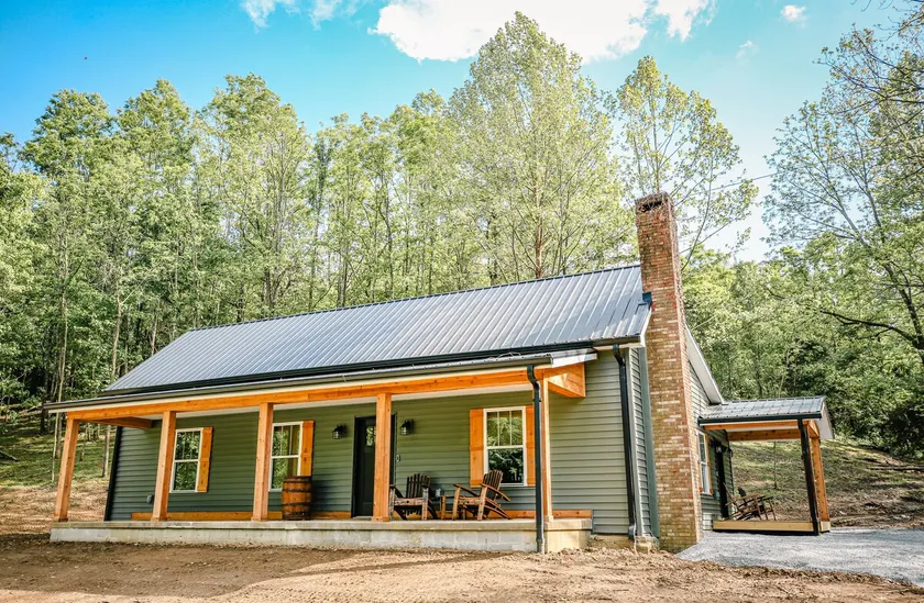 Country Cottage on Bourbon Trail - Image 1