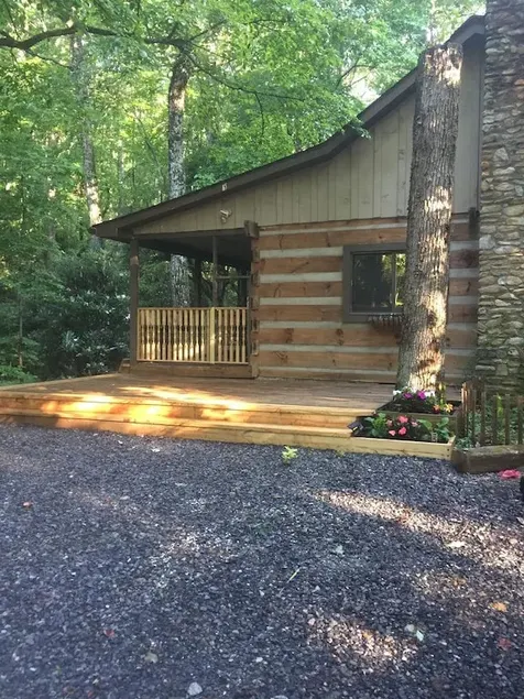 Relax in WNC Mtns Secluded Cabin - Image 1