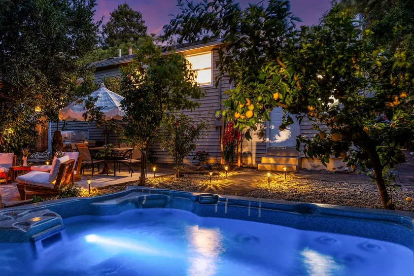 Hot Tub Retreat Between Napa & SF • Pet Friendly - Image 1