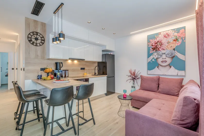 Modern two-bedroom apartment Iva Stobrec - Image 1