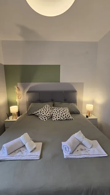 Ana's new, charming & cozy place - Image 1