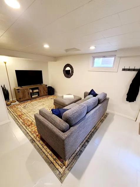 Perfect MTR or Affordable Stay - Image 1