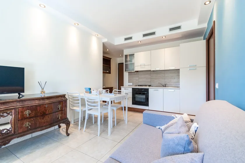 Beautiful Apartment [Parking-Netflix & WiFi] - Image 1