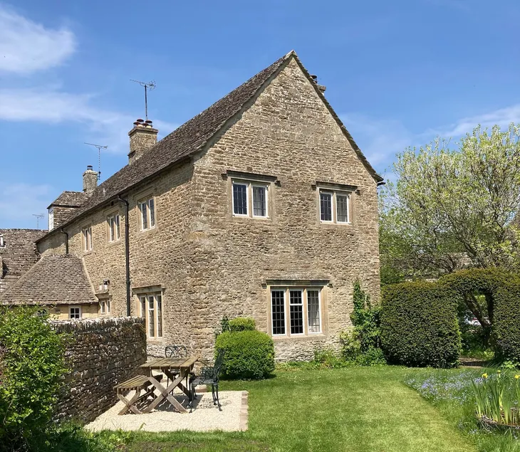 Cotswold Country House & Garden - Image 1