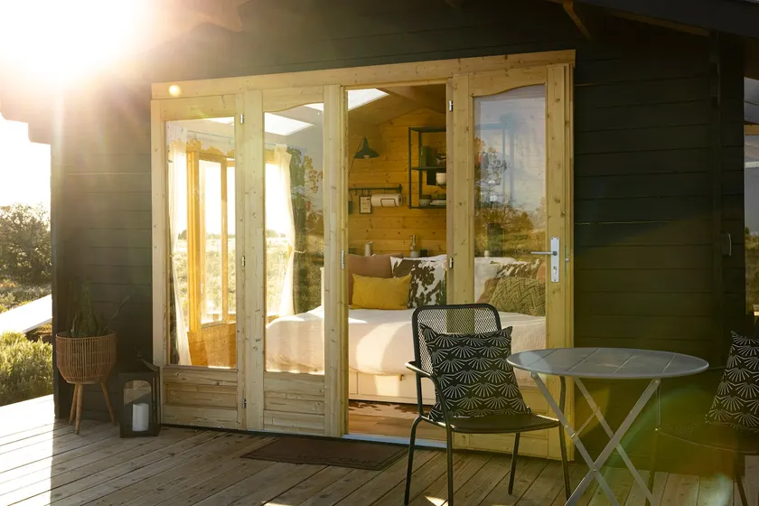 Grand Canyon Off-Grid Glamping Cabin - Image 1