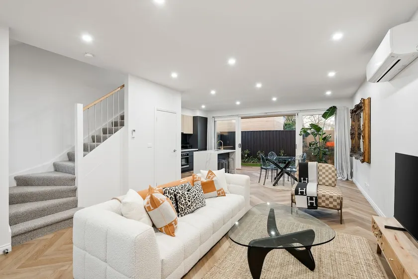 Modern Stylish Home - Walk to Beach - Image 1