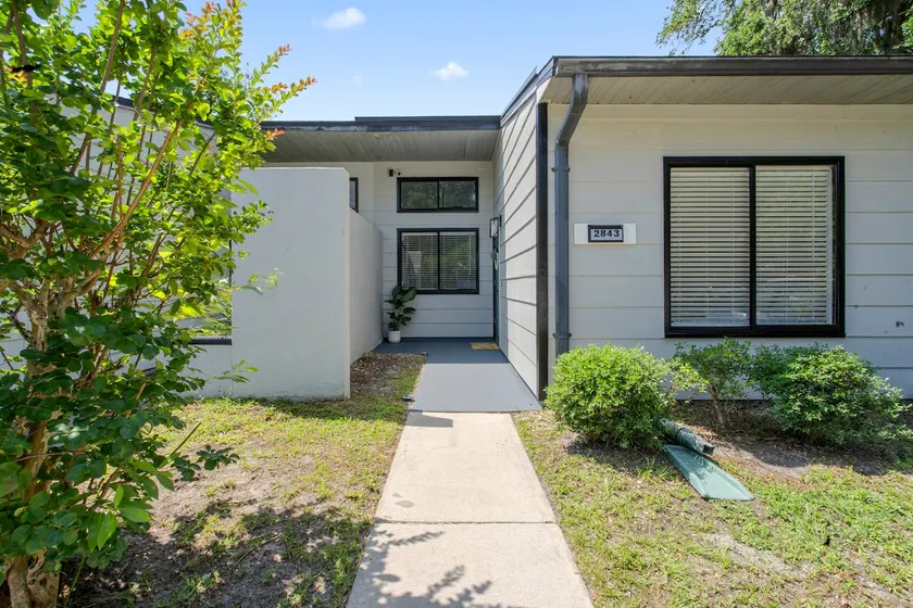 Newly renovated oasis - Image 1