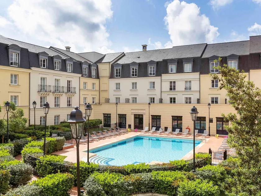 Deluxe Studio 2 pax, A/C, Pool, 1 min Disney Park - Image 1