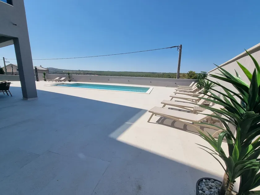 Villa Madison, Spacious Sea View Apartments Near Zadar with heated pool - Image 1