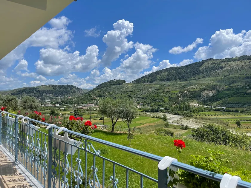 Vila Ardea - Image 1
