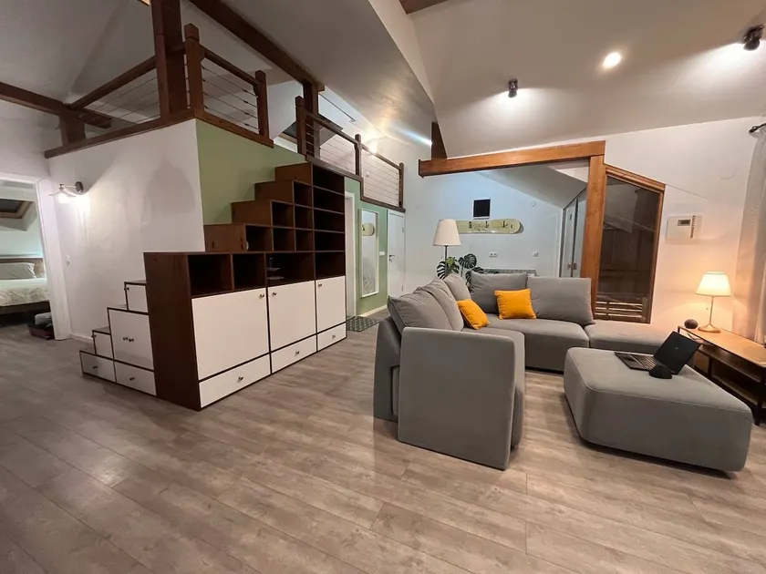 Spacious loft with sauna - Image 1