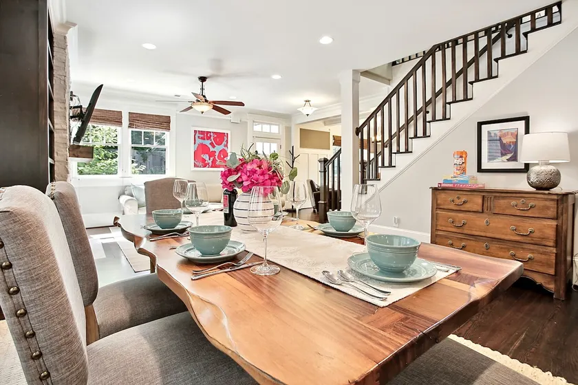 NEW ATL Bungalow-Sun Room-BBQ-King Bed-Fenced Yard - Image 1