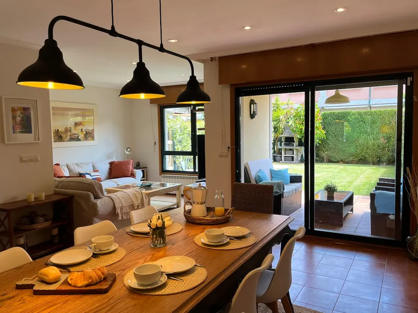 Exclusive house on América beach, near Baiona - Image 1