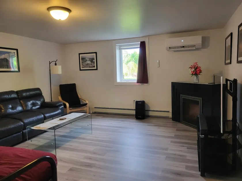 West Side Guest Apartment - Image 1