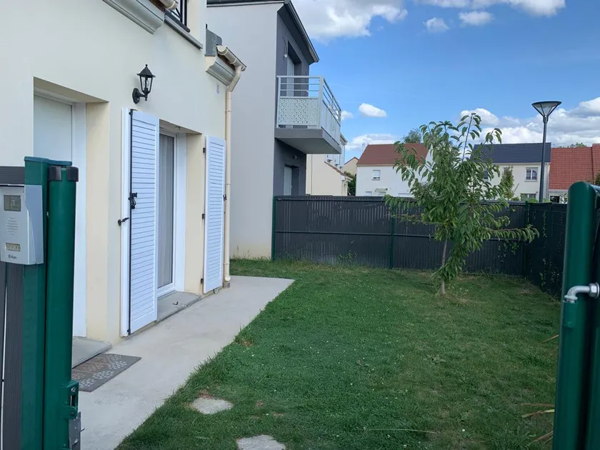 Peaceful 3 bedroom residence 30 Min from Roissy CDG - Image 1