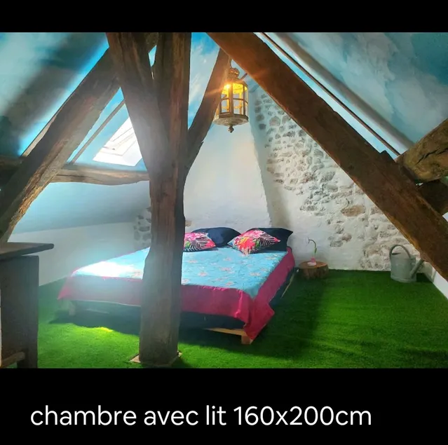 small village house - Image 1