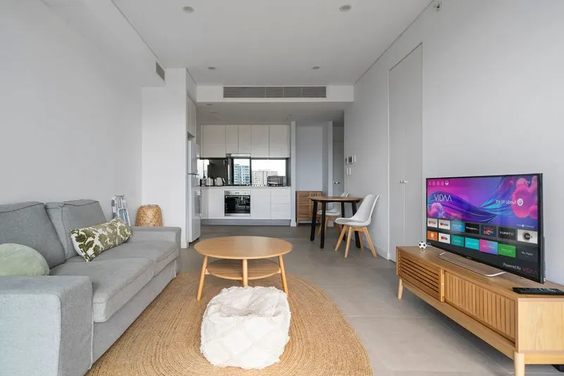 1BR | Free Parking | 8 mins walk to Woolworths - Image 1