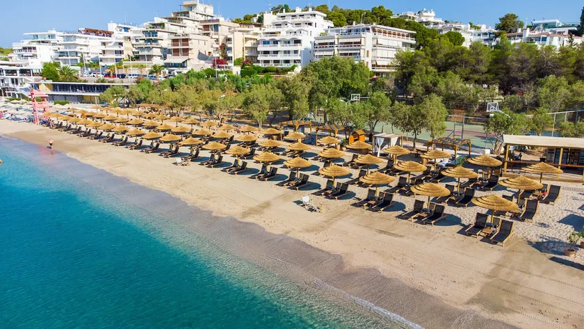 Vouliagmeni Seaside Escape - Image 1
