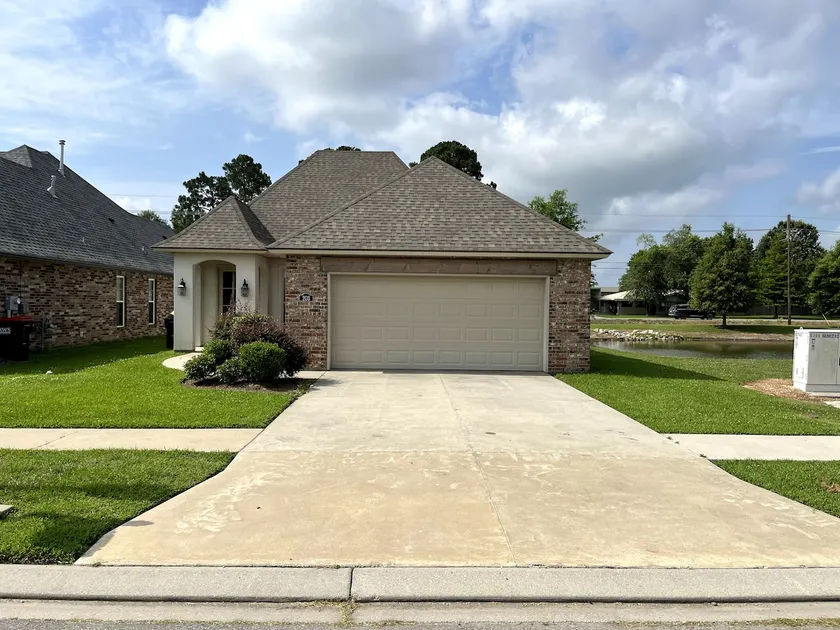 Youngsville Benedict House - Image 1