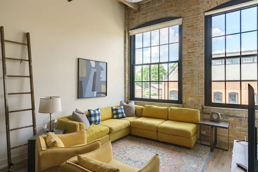 Cozy Chic Ellis Loft - Image 1