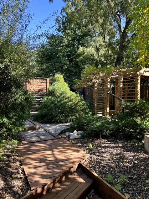 Japanese Oasis in Downtown Area - Image 1