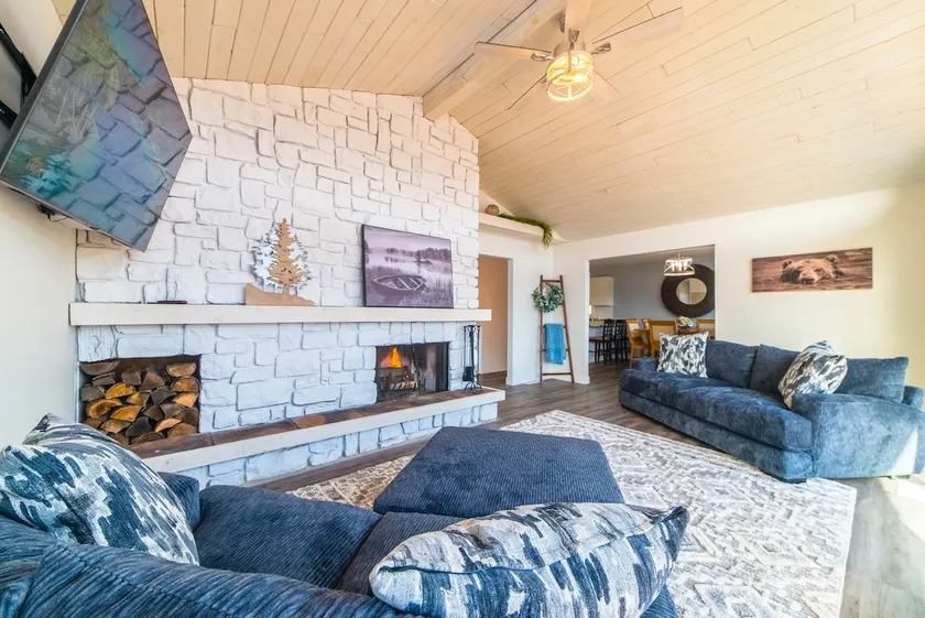 Wild Country River Inn - Image 1