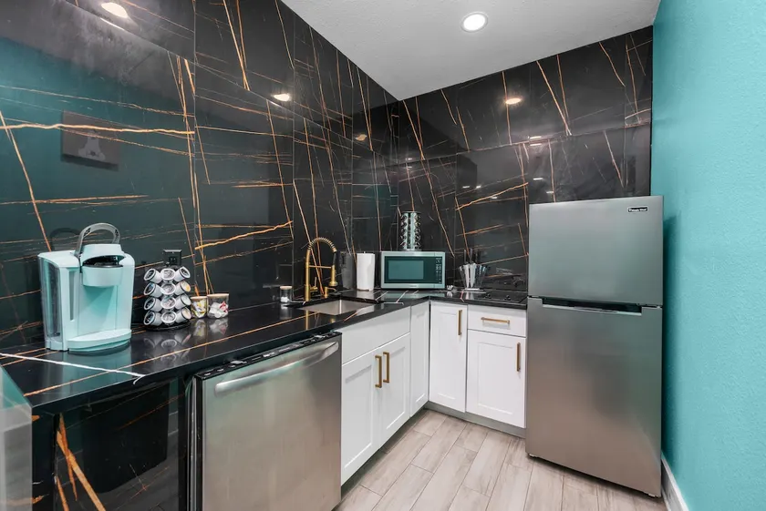 Sleek Downtown Studio - Ideal Location+Free Park - Image 1