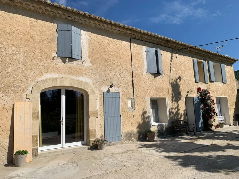 Semi-detached farmhouse in the countryside - Image 1