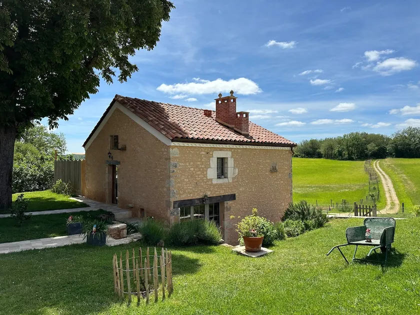 Charming cottage in Dordogne - Image 1