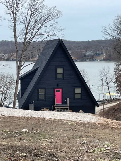 Hilltop Hideaway at Station 46 - Image 1