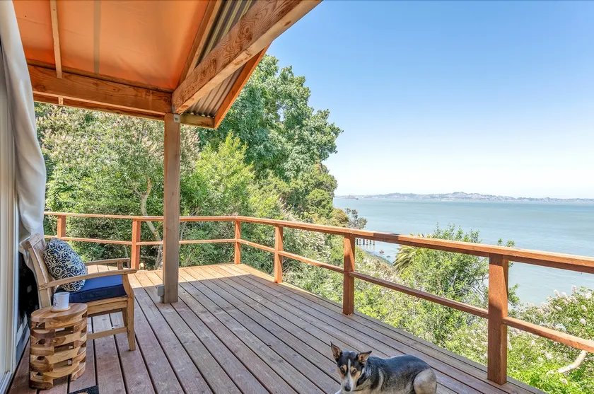 Luxe Beach View Bungalow - Image 1