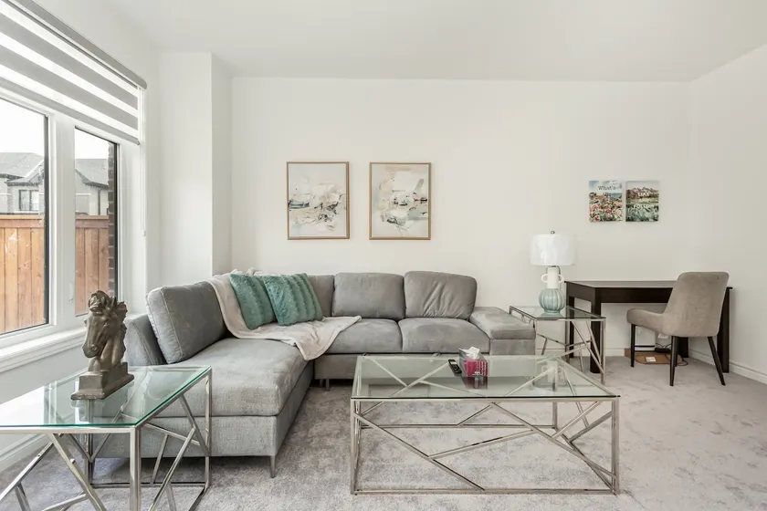Chic Home near Niagara Falls - Image 1