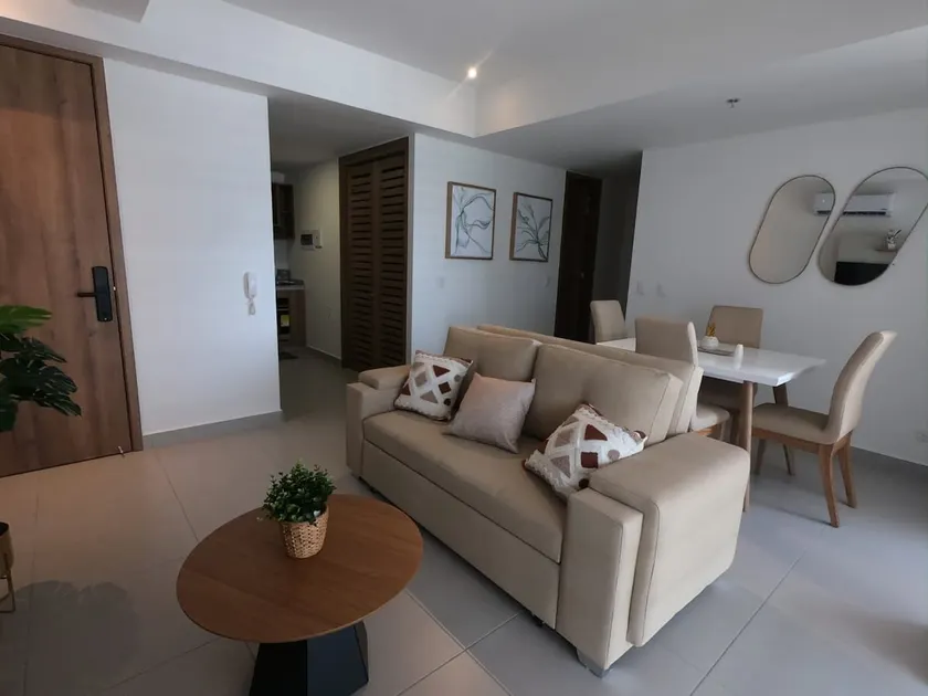 Ambar Roca 708 Luxury Apartment - Image 1