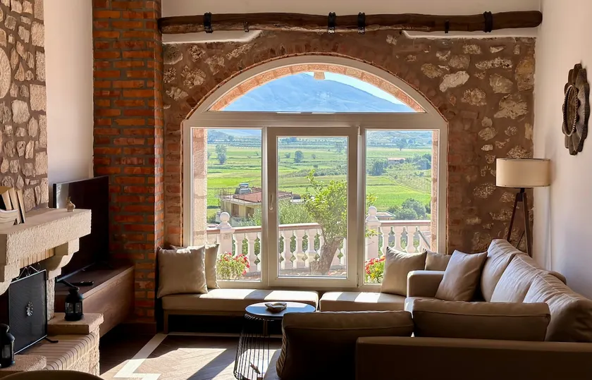 Villa Tragos - Image 1