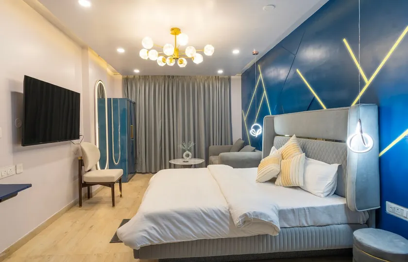 The City Lights-Luxe Apartment - Image 1