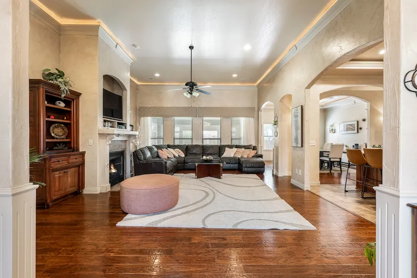 The cul-de-sac. Cozy, spacious 4BR home - Image 1