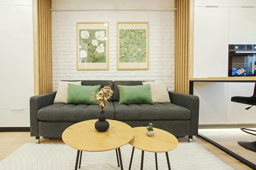 Designers Apartment - Chic Choice For The Stay - Image 1