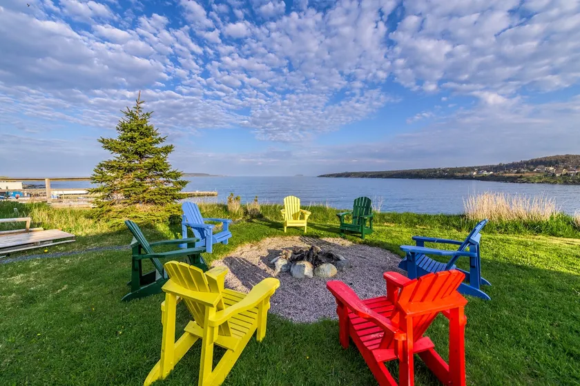 Coastal Dew Drop Inn with Oceanfront Fire Pit - Image 1