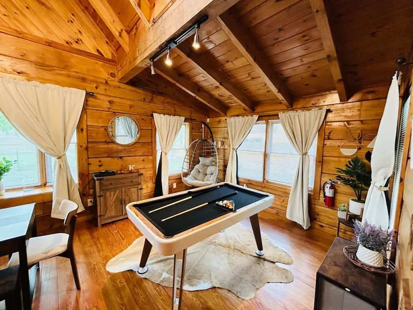 Back to Creek, Pool Table, Firepit & Grill - Image 1