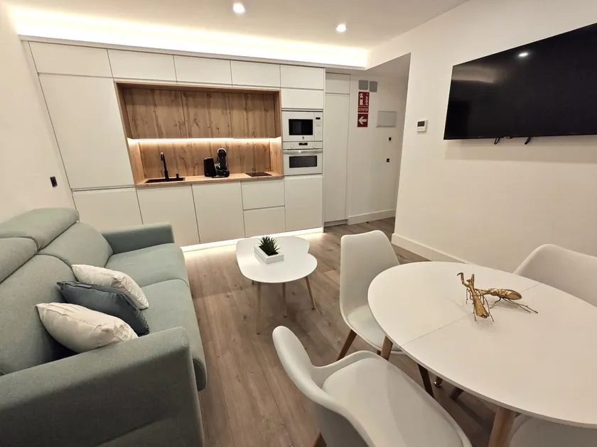 King Ferdinand II Apartment - Image 1
