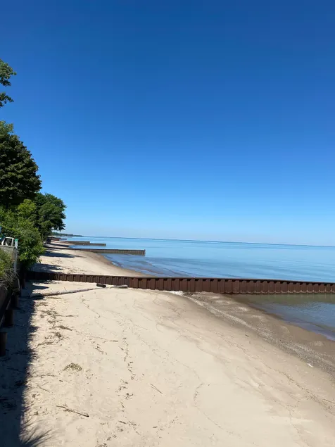 Franklin Beach House - Image 1
