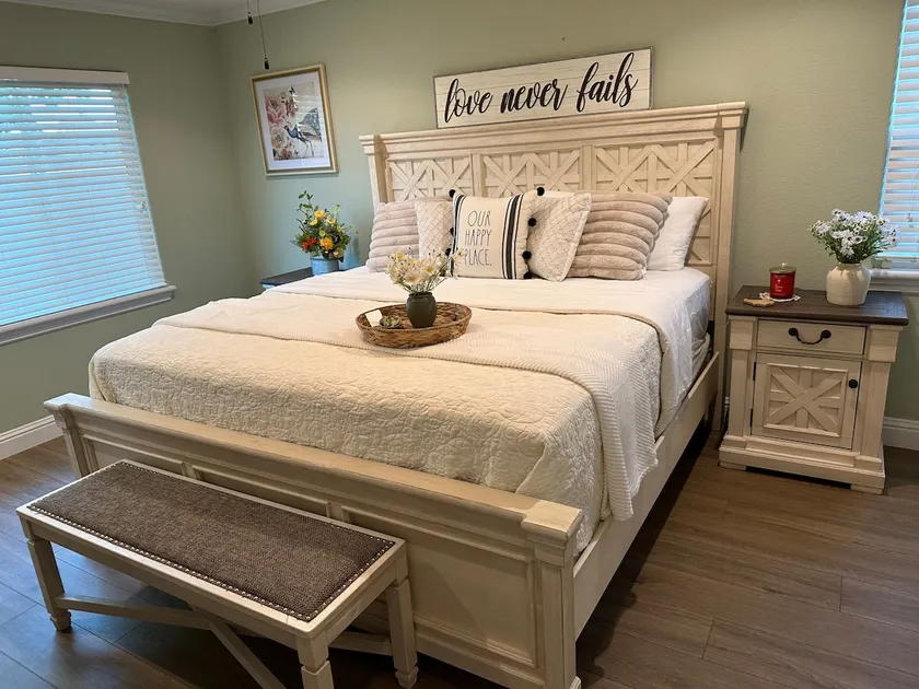 Delightful and beautiful home - Image 1