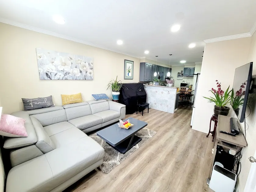Cozy 3Br/2Ba-Free Parking - Image 1