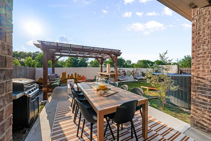 HotTub|Grill|BackyardPatio|GameRoom|FirePit|14P - Image 1