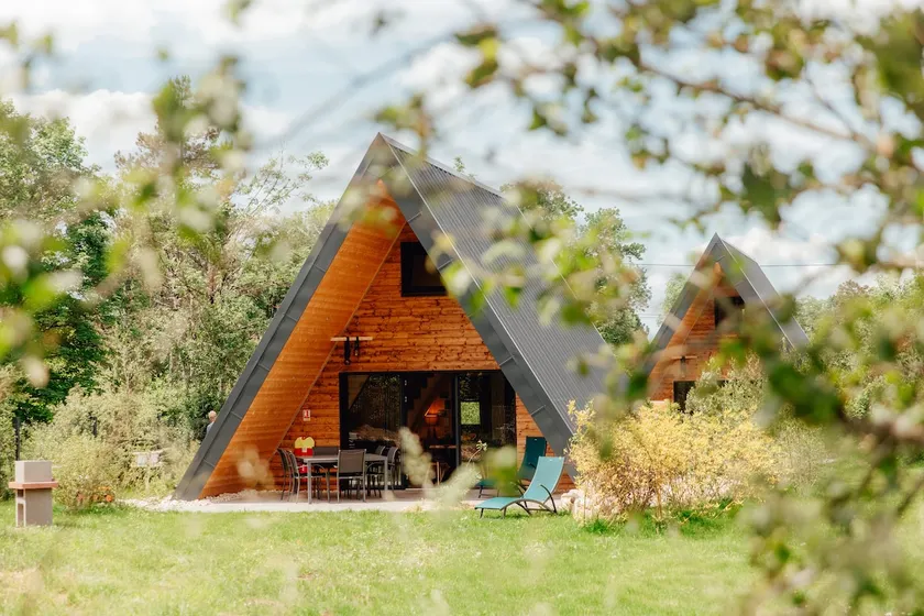 Hedgehog Chalet – Les Chalets de Coyron - Image 1