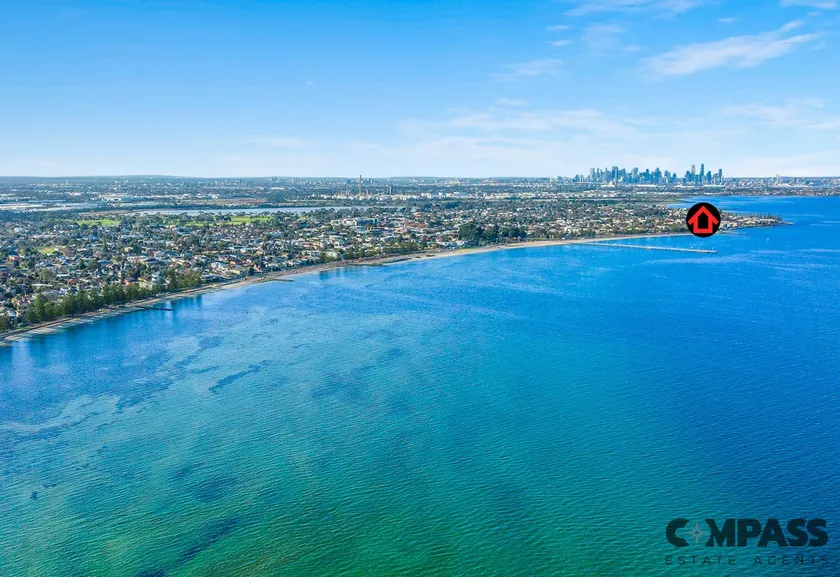 Beachside Retreat - Image 1