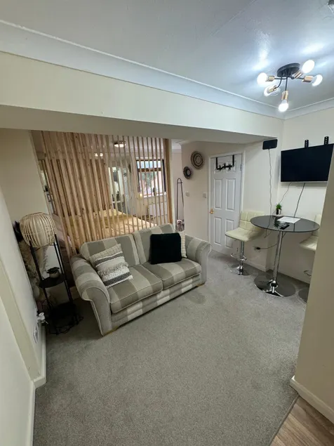 Modern Flat in Walsall UK - Image 1